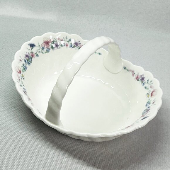 Wedgwood Porcelain Vintage Swirl Basket Angela Pink Purple Blue Floral 1980 - Picture 3 of 8